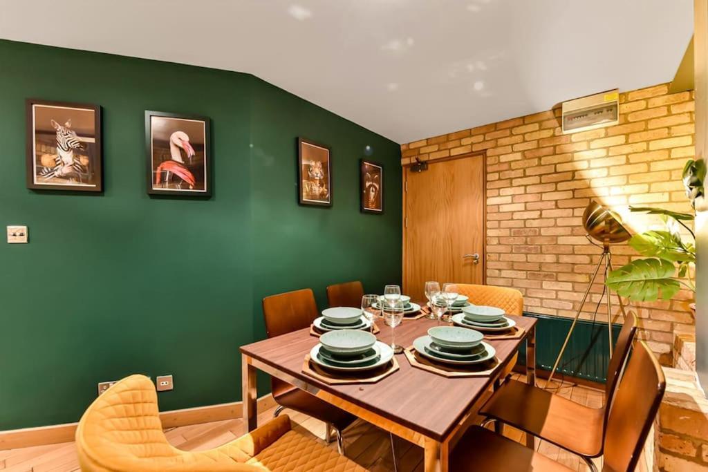 Spacious 2 Bed Urban Jungle Flat, Central لندن المظهر الخارجي الصورة